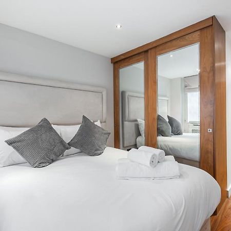 Stylish 2Bd Flat Opposite Harrods London Prime Location Leilighet Eksteriør bilde
